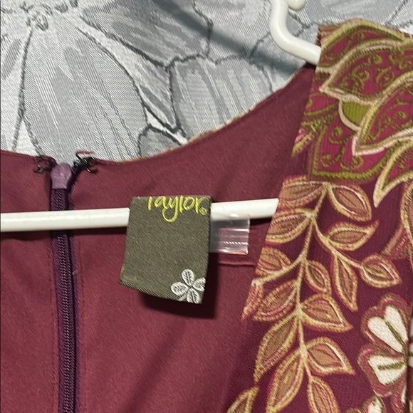 Taylor Floral Bohemian Dress size 2 - Picture 5 of 6